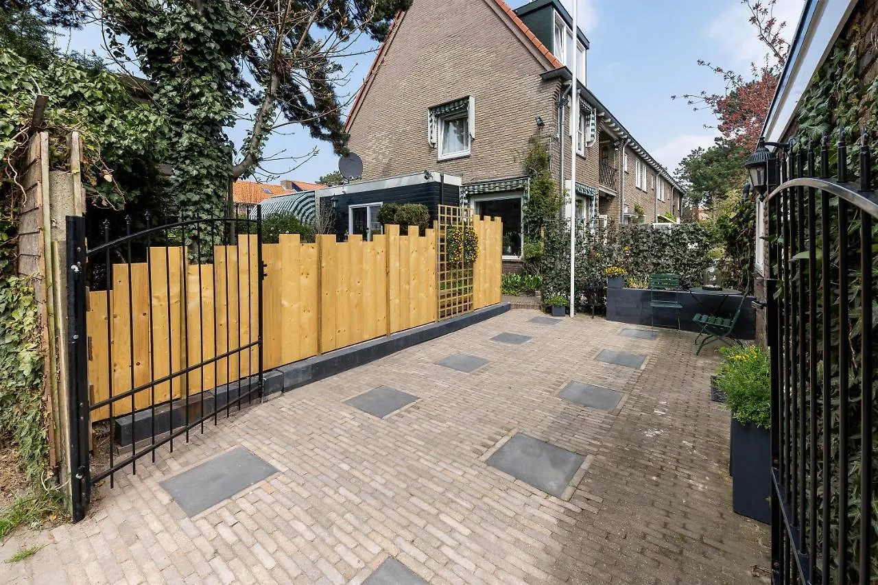 Cottage 44 - Free Parking! Zandvoort